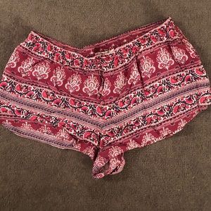 American Eagle flowy shorts